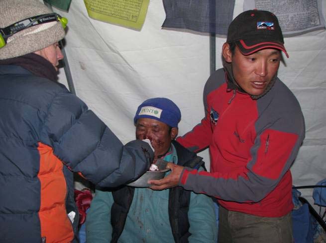 Treating a bloody nose at Everest base camp using topical oxymetazoline